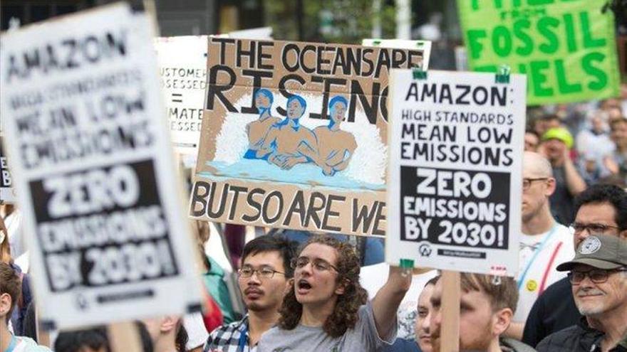 Rebelión en Amazon: empleados protestan por su política climática