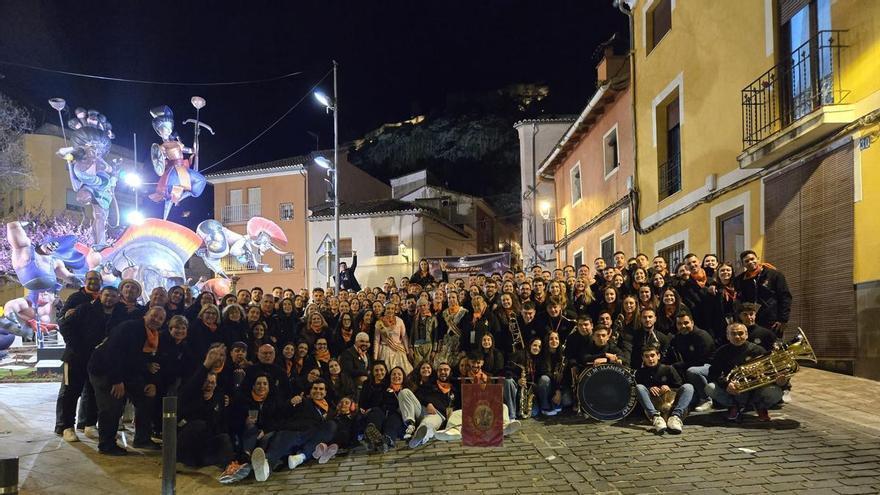 La Falla Sant Jordi abre los días grandes con la consolidada Nit del Foc