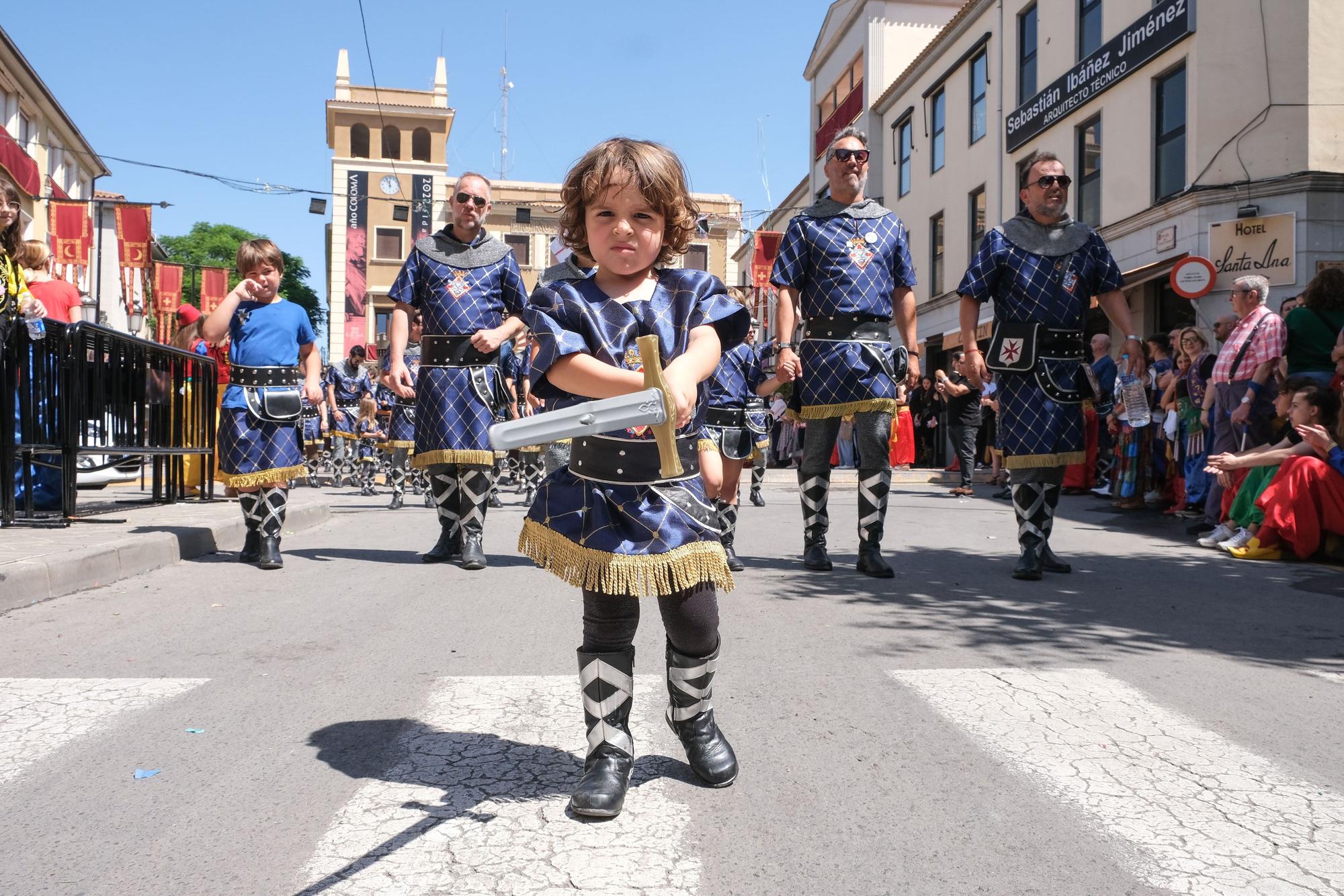 ¡Que viva Elda y San Antón!: Así ha sido el traslado del santo hasta la Iglesia de Santa Ana