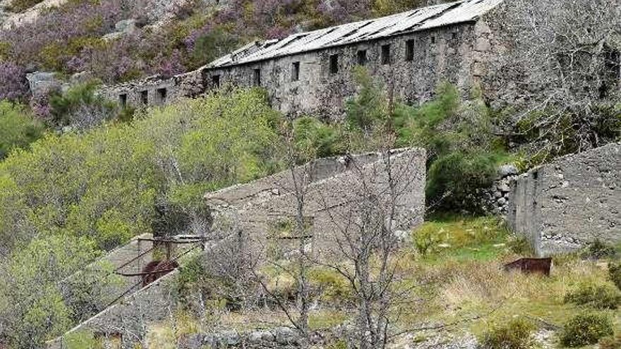 Proponen un Centro de Interpretación de la Minería y un albergue en el Xurés