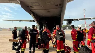El Ministerio de Defensa envía unidades de la UME de Bétera a los incendios del noroeste de España