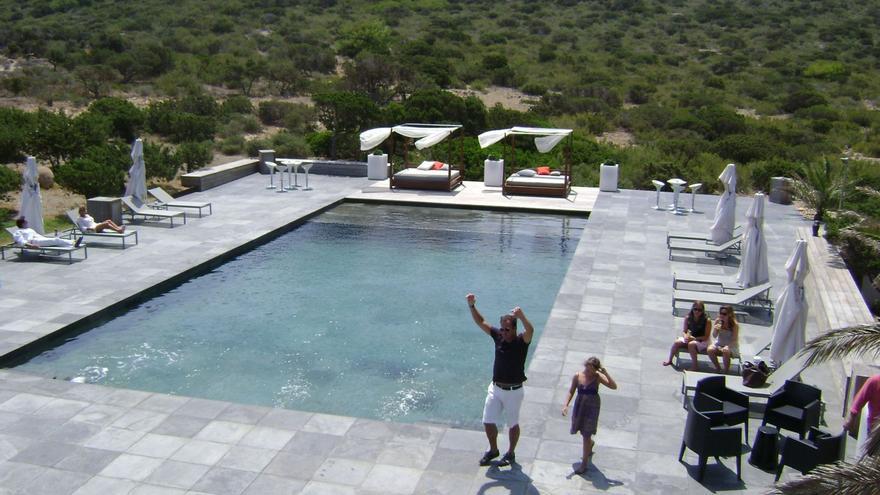 Imagen de archivo de la piscina de la mansión de Tagomago, cuya tarifa media anual es la más cara de las Pitiüses.