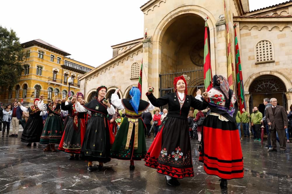 Celebración del Día de León en Gijón