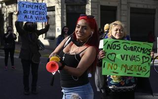 Argentina registra un feminicidio cada 34 horas durante la pandemia