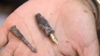 Una excavació recupera una ploma estilogràfica d'un soldat republicà establert a Pujalt durant la Guerra Civil