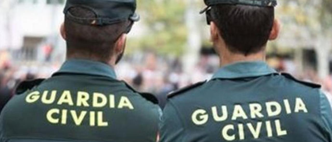 La Justicia indemniza a un guardia civil cesado por no poder conducir