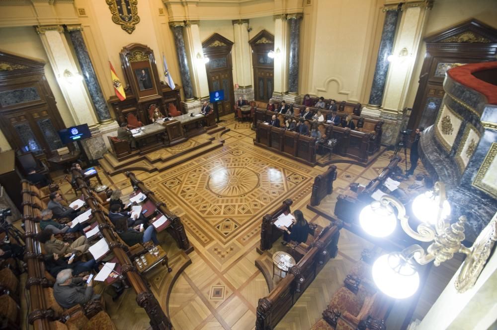 Todos los grupos respaldan el presupuesto en el pleno salvo el PP, que votó en contra.