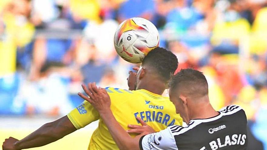 Las Palmas desequilibra la balanza en la octava jornada