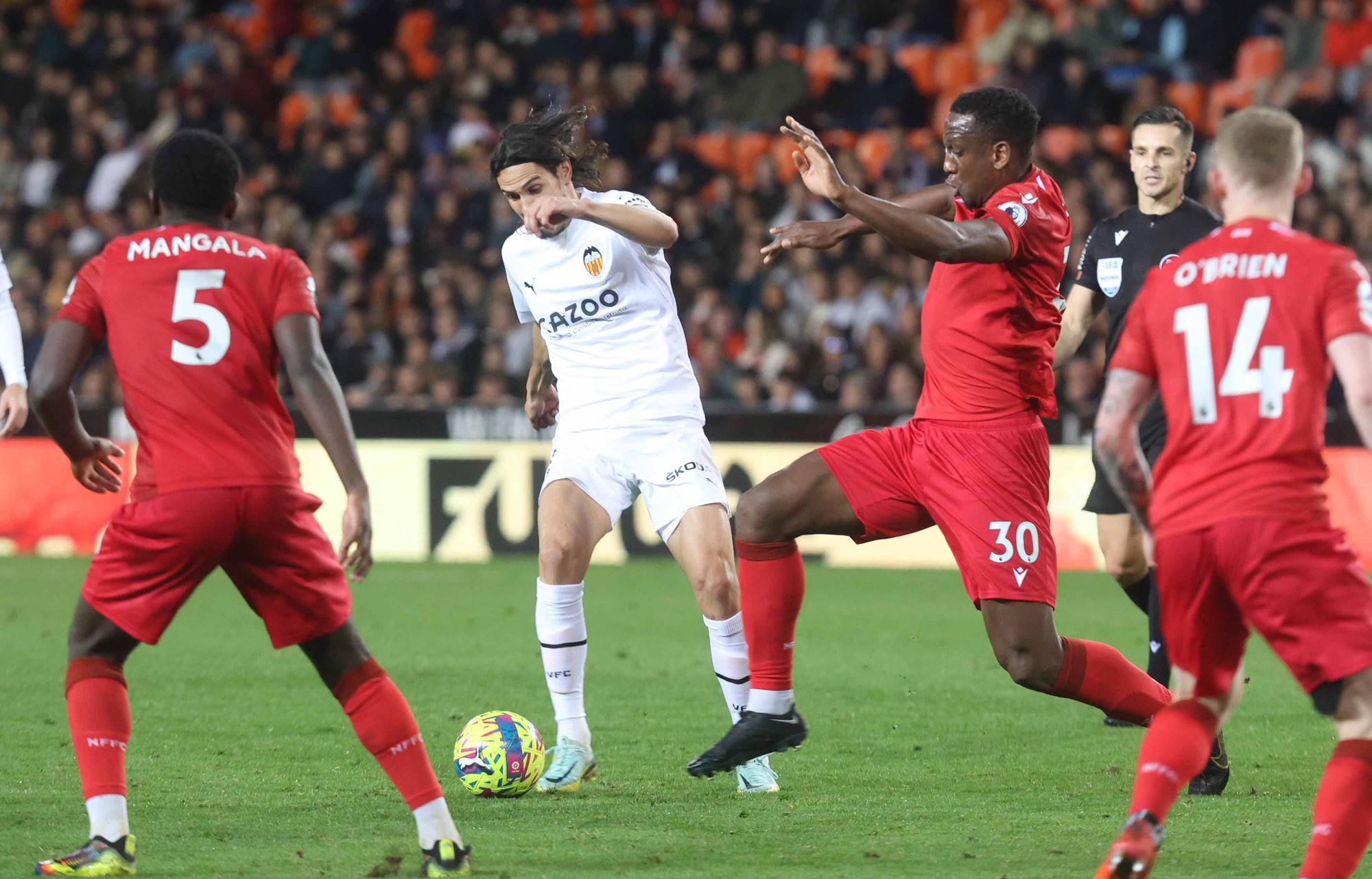 Valencia CF - Nottingham Forest en imágenes