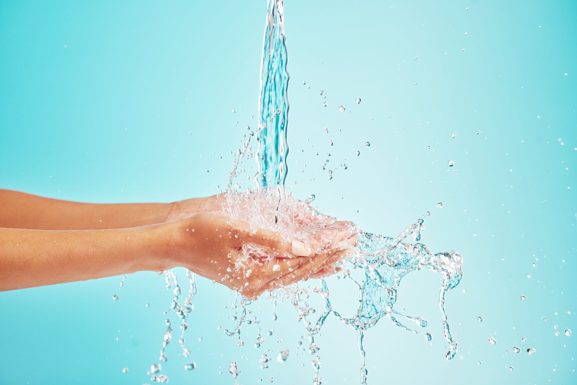 Beneficios agua rutina belleza