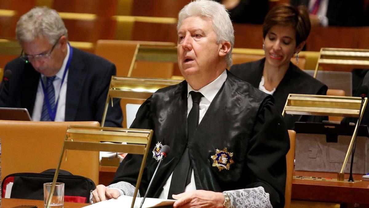 Els fiscals en cap es van excedir Els fiscals en cap es van excedir