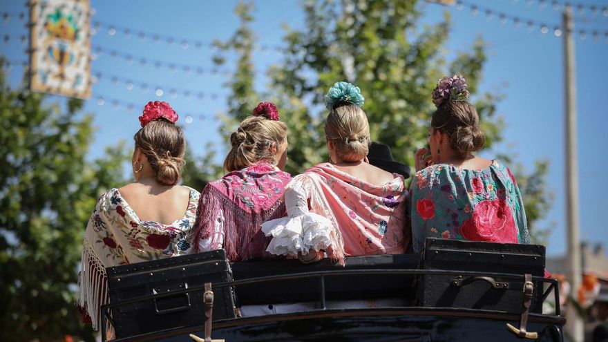 Vestirse de flamenca sin pagar una fortuna es posible: estas son las marcas de Sevilla “baratas y de calidad” para esta Feria de Abril