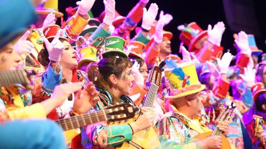 Cinco comparsas, cinco chirigotas, un coro y un cuarteto, a la final del Concurso de Agrupaciones Carnavalescas