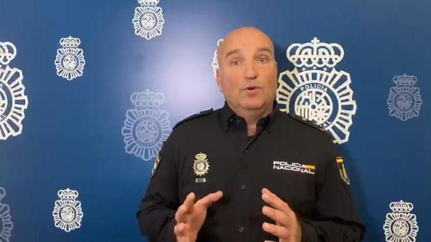 En vídeo: La Policía Nacional ofrece consejos para no ser víctima de un "abrazo amoroso"