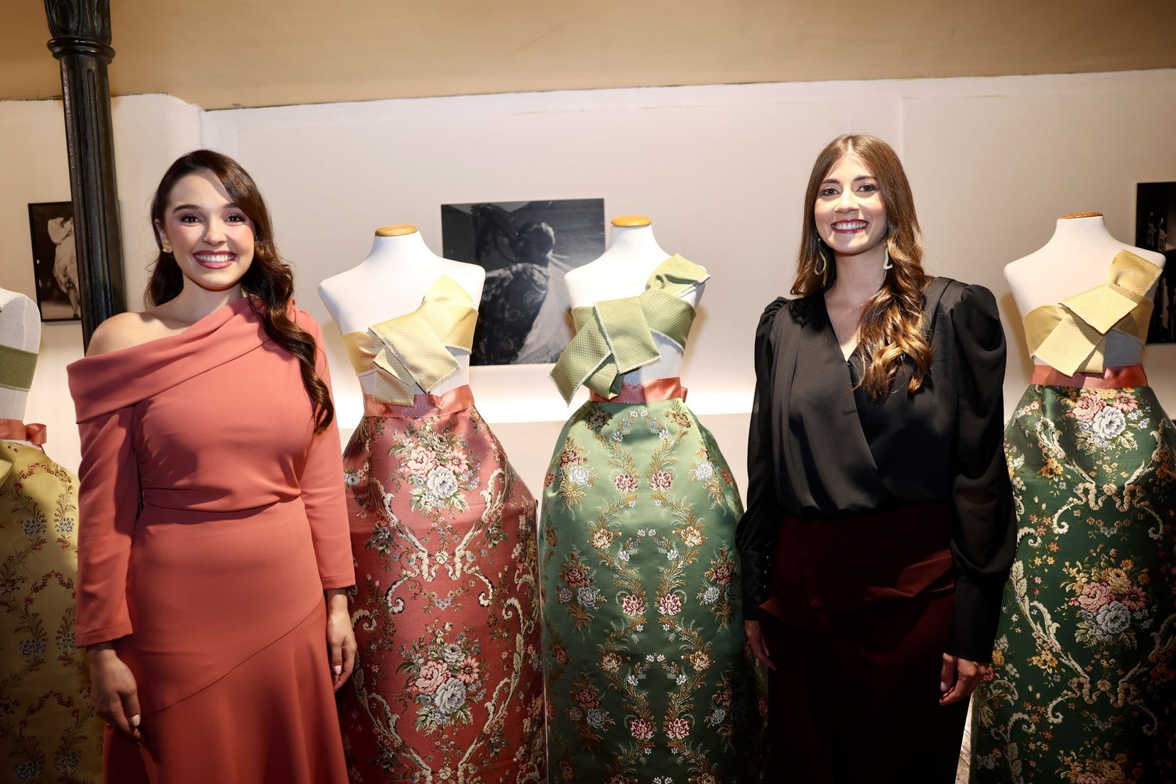 Sedería Tradicional Valenciana presenta las telas de la corte de honor 2026