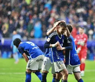 Al Oviedo le sobra la fe: los azules tumban al Levante (3-2)