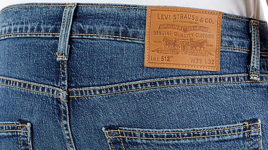 Levi&#039;s capea la caída de ventas de ropa tejana