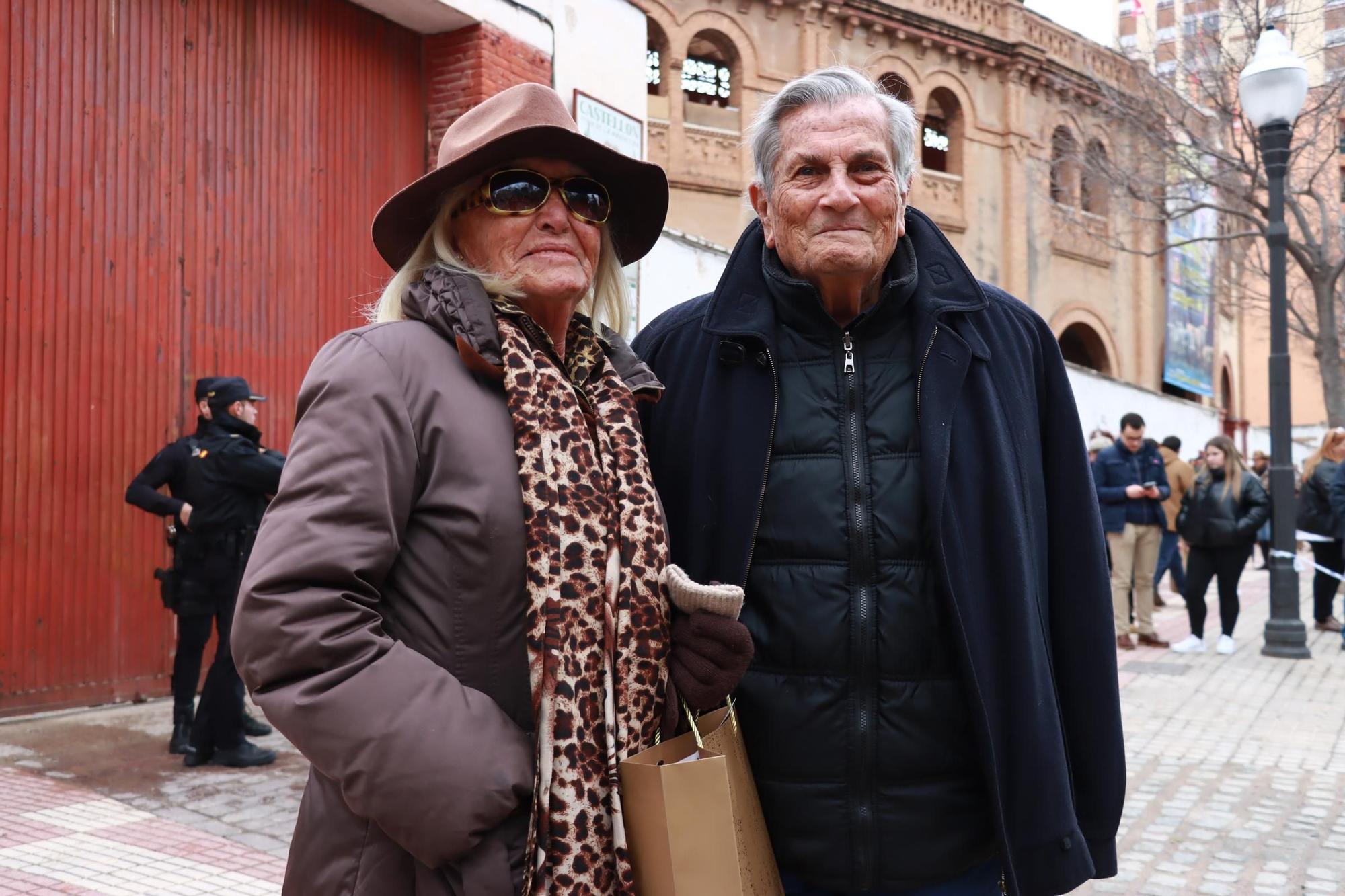 Tere Fabregat y Alfredo Blasco, a punto de entrar al coso.