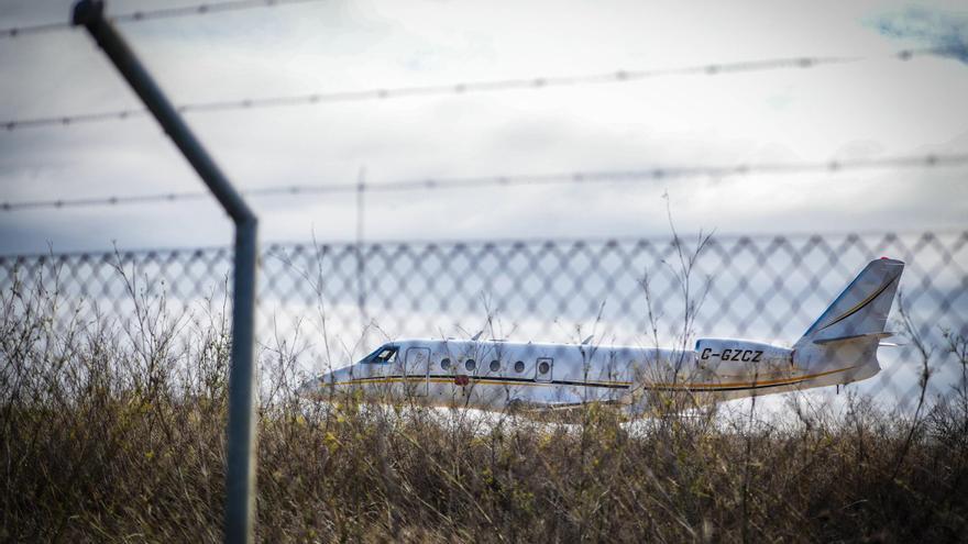 Badajoz se llena de aviones VIP: los jets privados del gran congreso tecnológico de Lisboa aterrizan en la ciudad