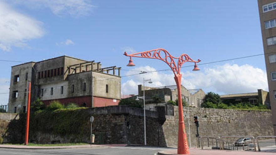 Edificio militar que rehabilitará el Concello como parte de la rehabilitación integral de las murallas.