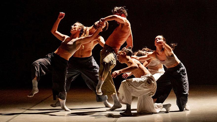 Masdanza cautiva al público del Teatro Pérez Galdós en su jornada inaugural