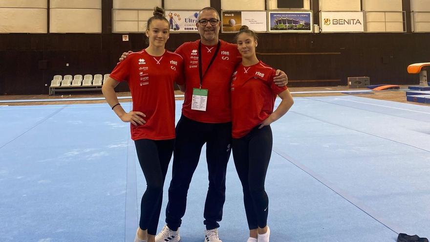 Laia Font, Xavier Casimiro i Lorena Medina, al pavelló de Varna