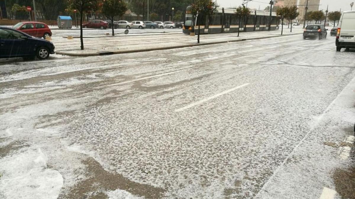 Una granizada sobre la ciudad de València