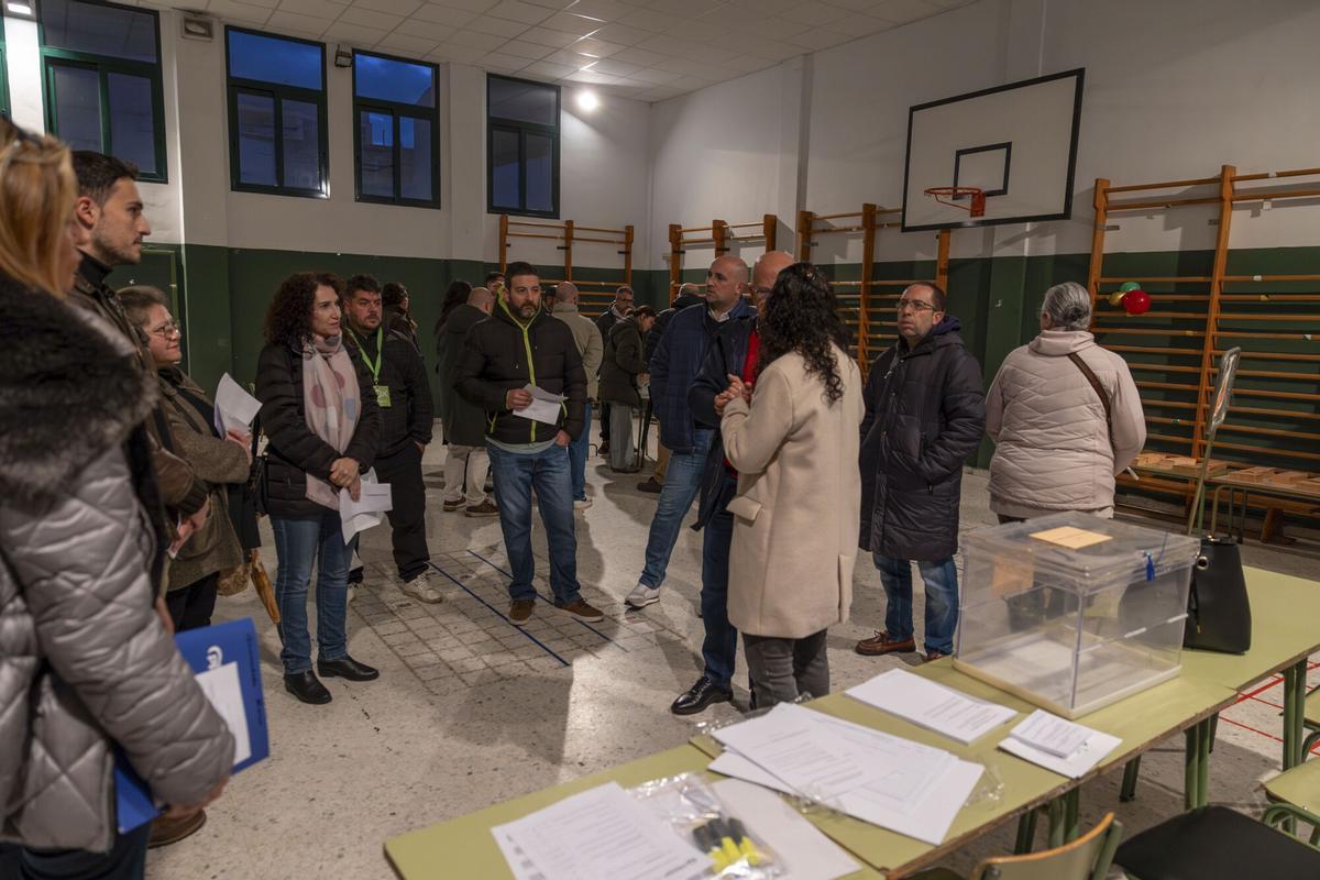 Las elecciones de Extremadura, en imágenes.