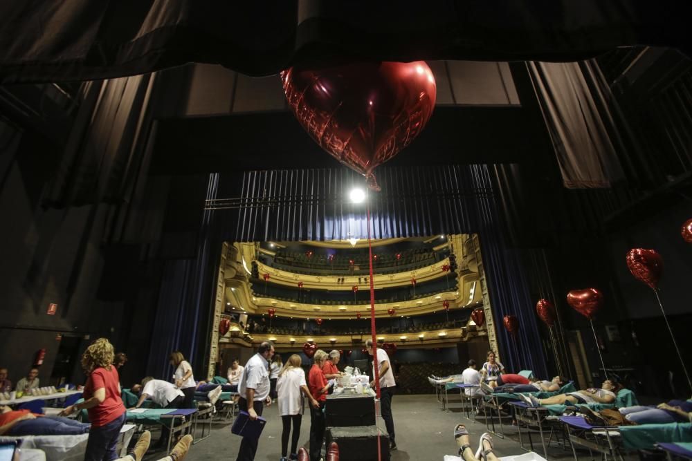 El Teatro Principal acogió una colecta de sangre