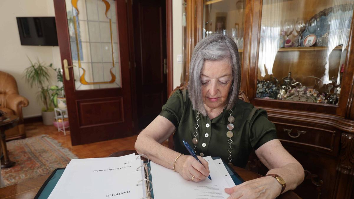 Esther González Sánchez ha escrito el poemario 'El latido de la memoria'