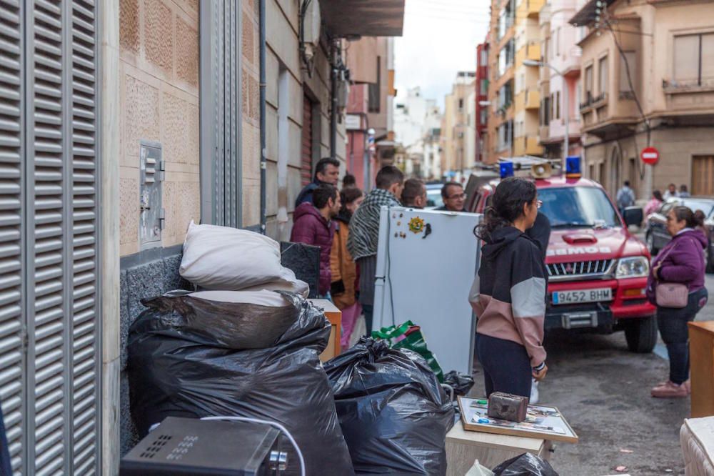 Desalojan a todos los vecinos de una finca de Palma por riesgo de de derrumbe