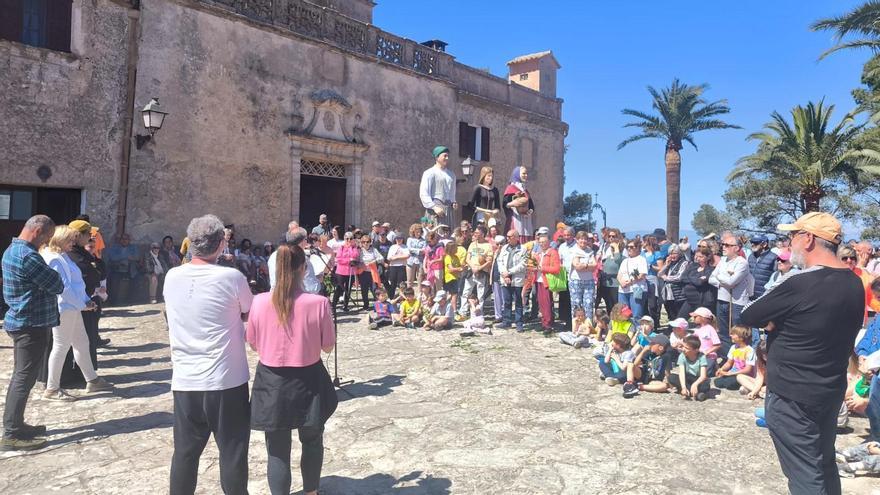 VÍDEO | Los 'pancaritats' llenan de ambiente festivo el martes de Pascua