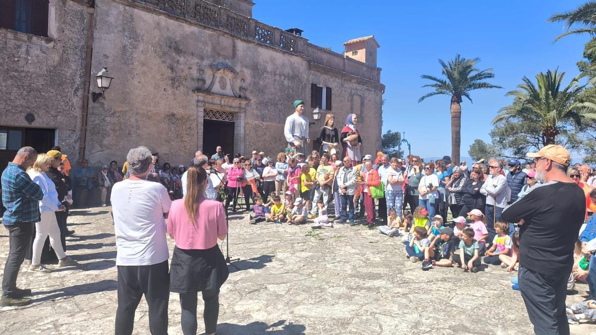 VÍDEO | Los 'pancaritats' llenan de ambiente festivo el martes de Pascua