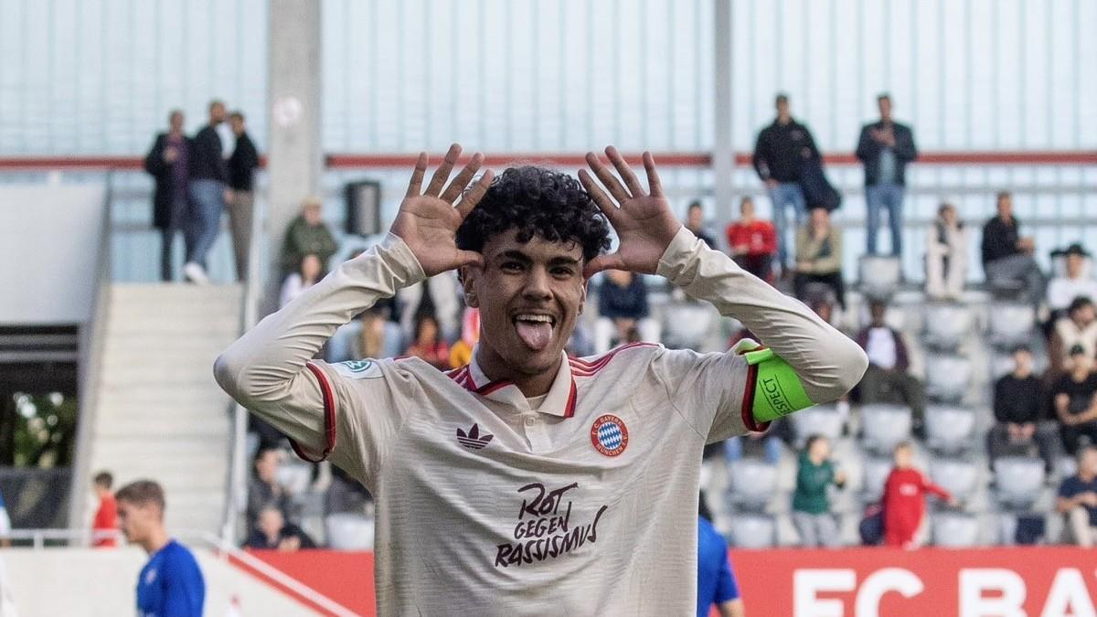 Adam Aznou presentado con el Valladolid