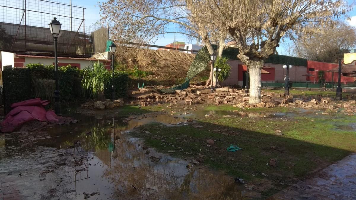 Una rotura de una tubería causa destrozos en el hotel Río de Badajoz