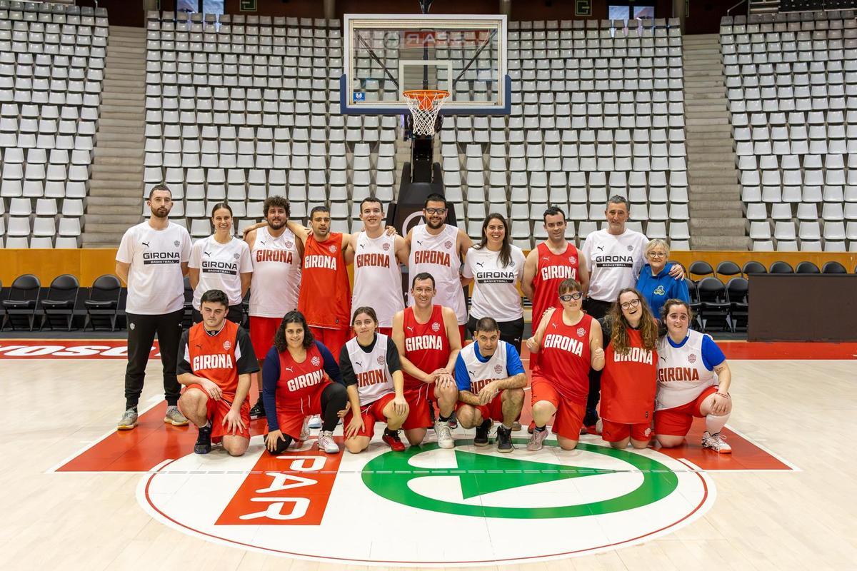 Una imatge de la plantilla de la Fundació Bàsquet Girona