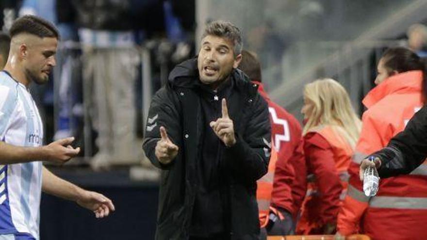 Funes durante su primer partido al frente del primero equipo del Málaga CF