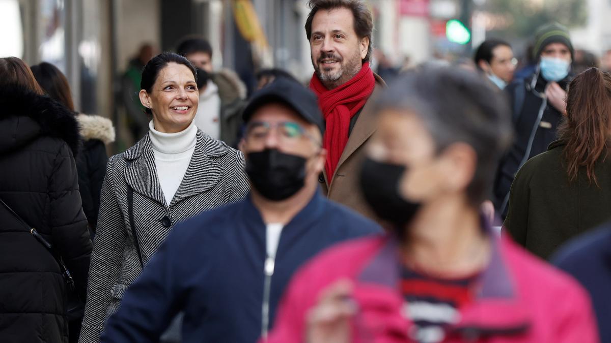 Sanidad y las comunidades prevén analizar el 6 de abril el uso de las mascarillas