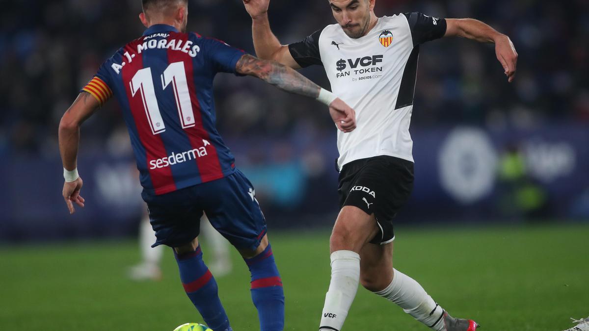 Las Imágenes del Derbi entre Levante UD y Valencia CF en el Ciutat