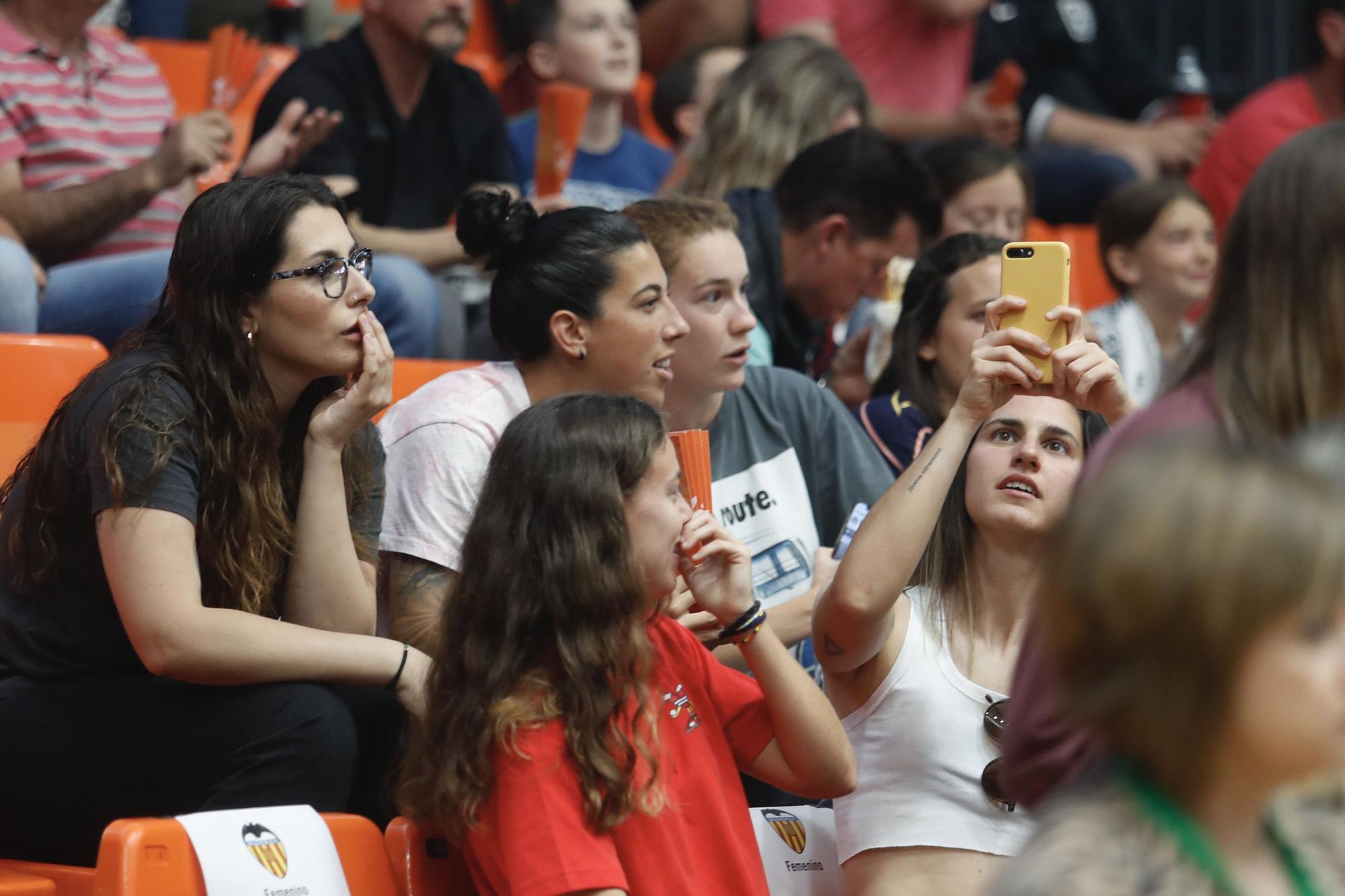 Adiós a la Liga entre aplausos para el Valencia Basket