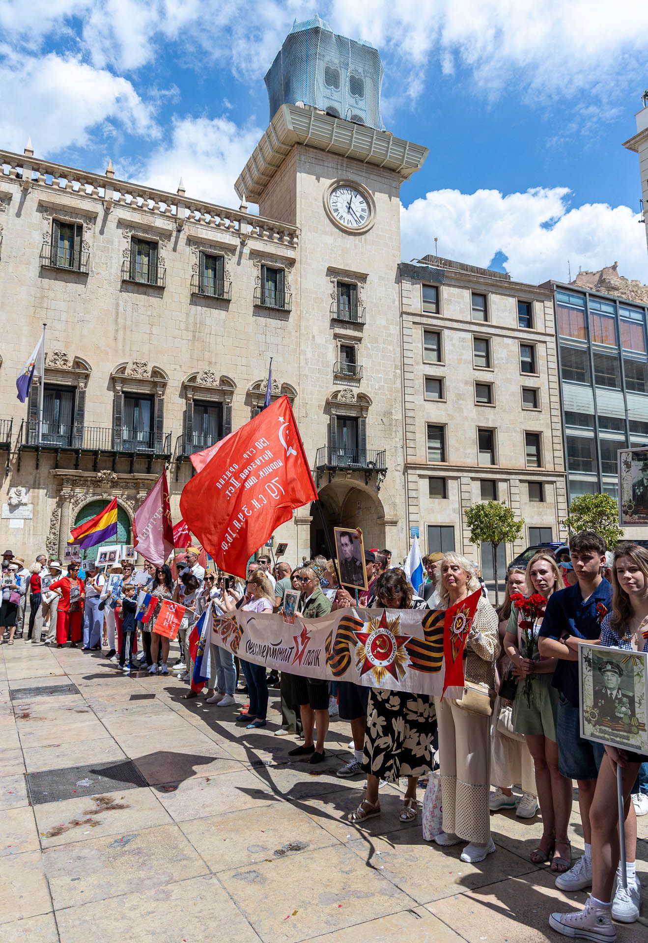 El acto conmemorativo del Día de Europa se solapa con el acto de la Casa de Rusia