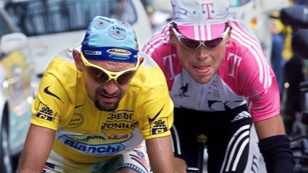 Marco Pantani, de líder en el Tour de 1998, que arrebató a Jan Ullrich.