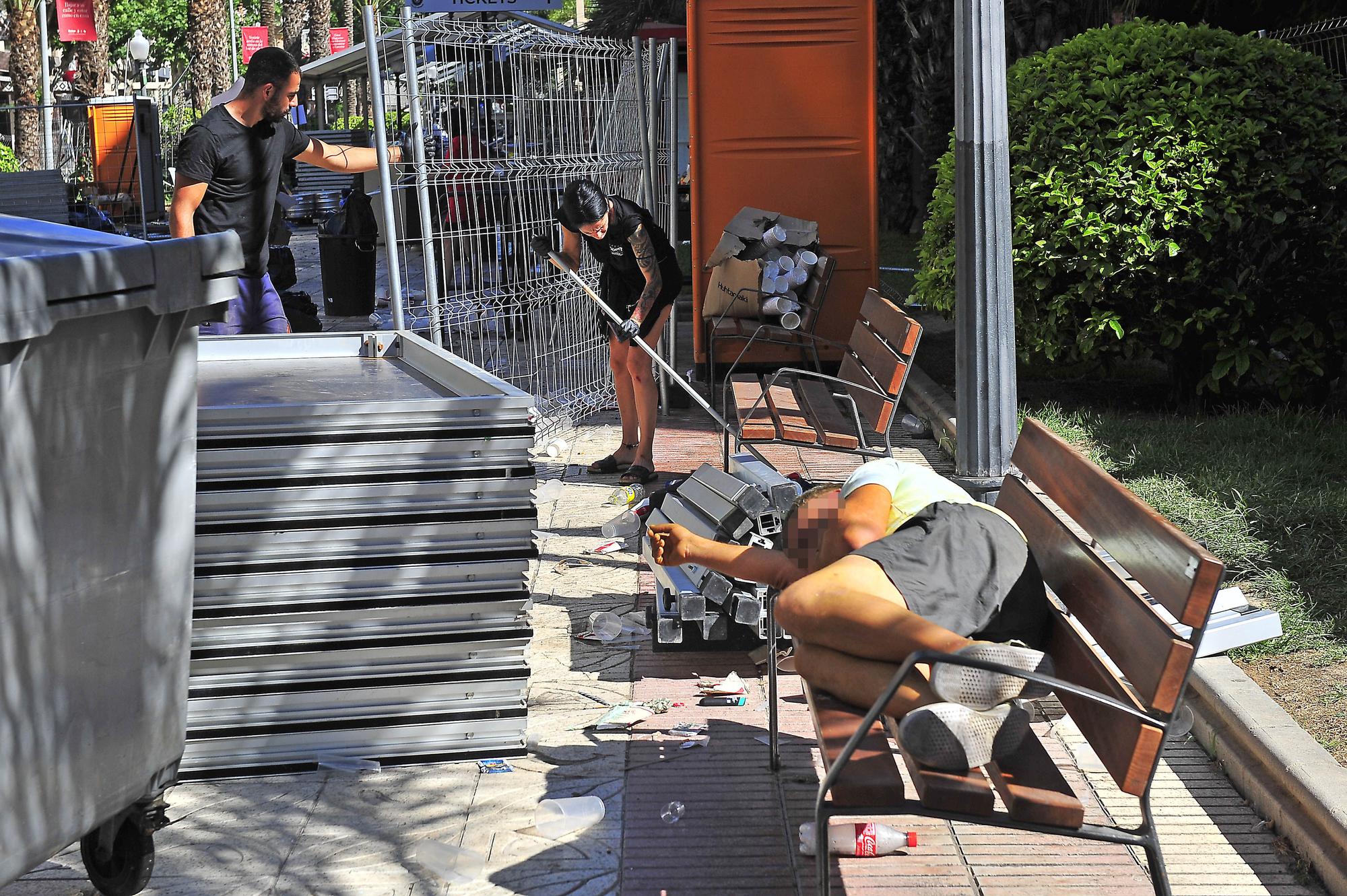 Hogueras, el día después, recogida de racós y barracas