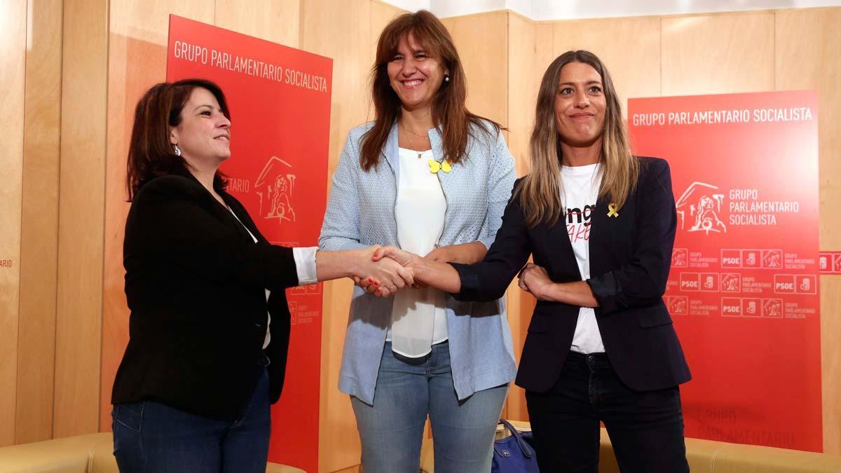 Adriana Lastra se reúne con Laura Borràs y Miriam Nogueras (JxCat).