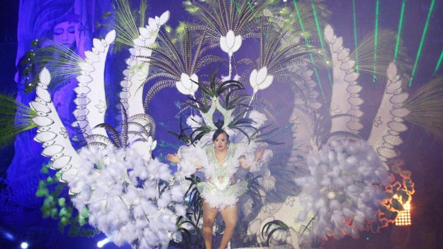 Laura, reina del Carnaval &#039;más allá de los sueños&#039;