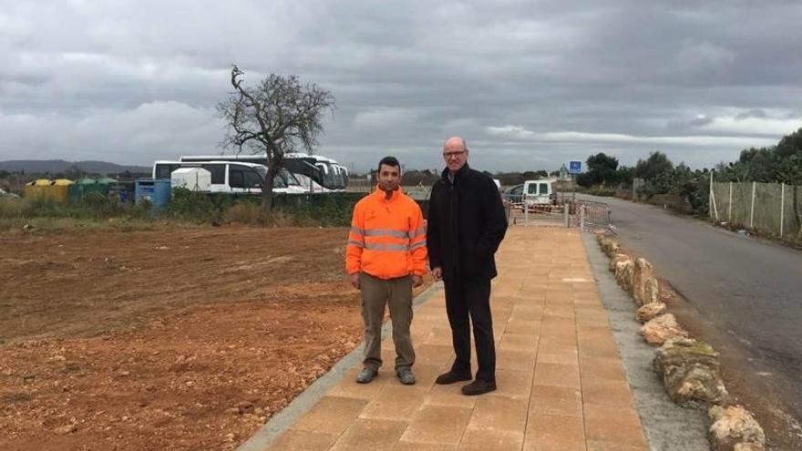 La brigada y el concejal Vives han supervisado los trabajos esta semana.