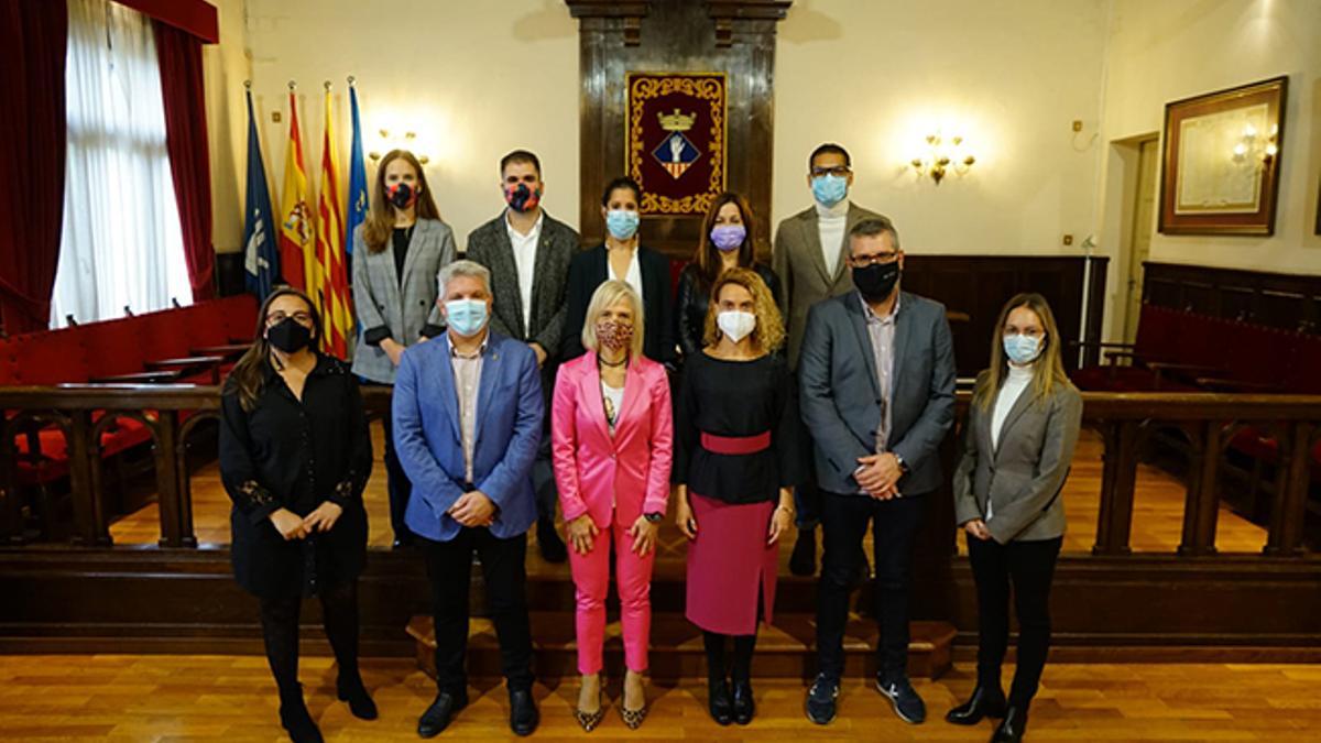 Meritxell Batet en su visita al Ayuntamiento de Esplugues