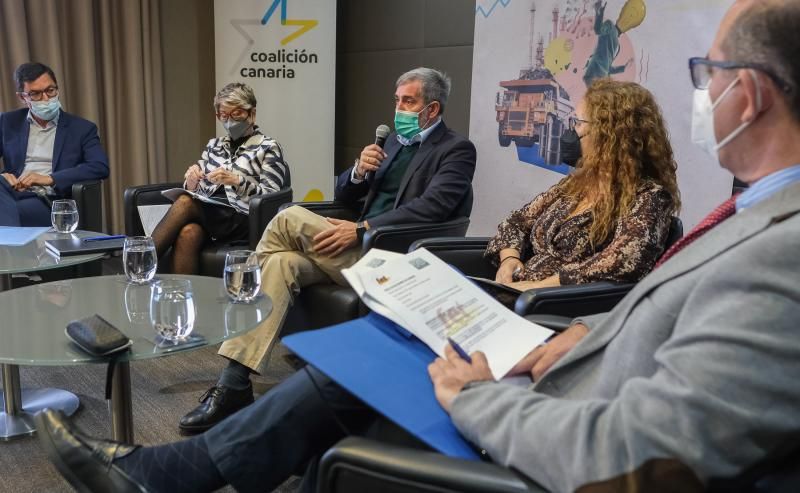 CC celebra un foro con empresarios