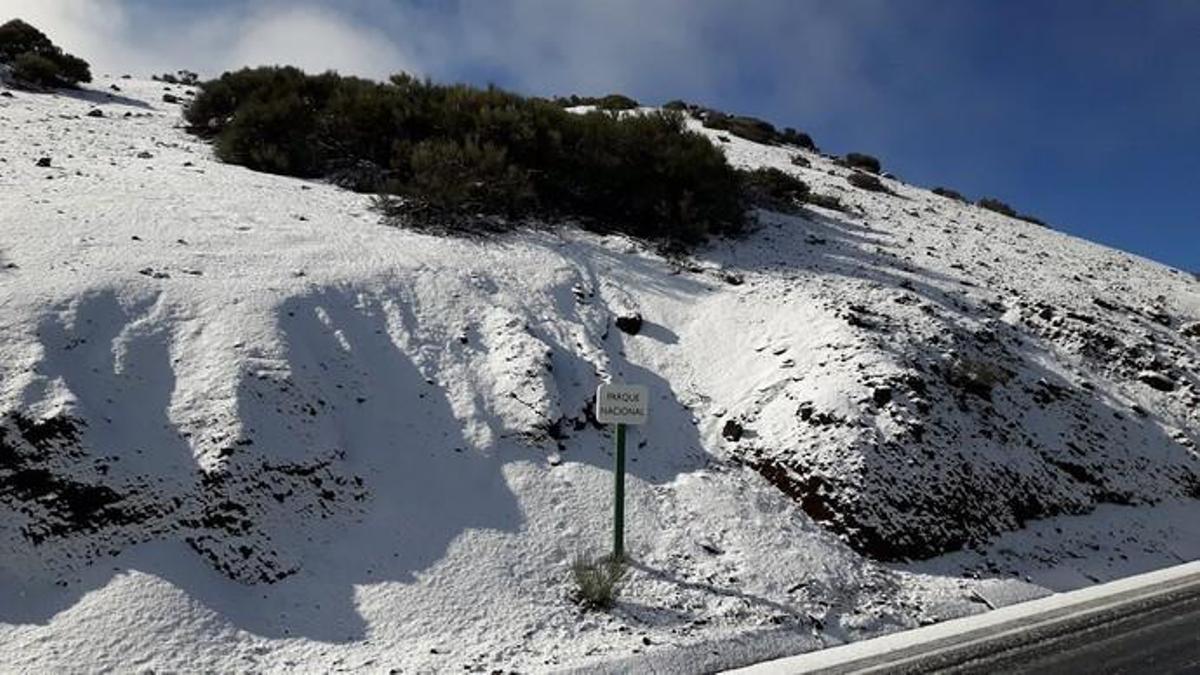 Nieve en el Teide, a 30 de marzo 2019