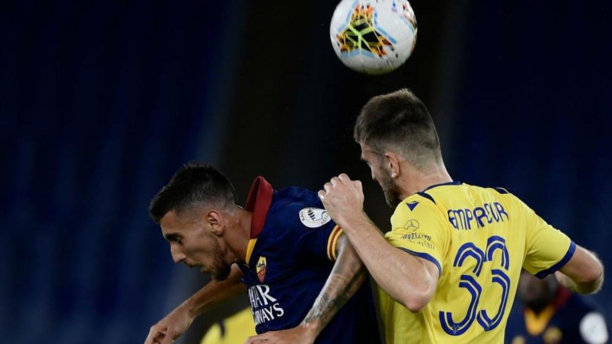 Pellegrini y Empereur durante una jugada del partido